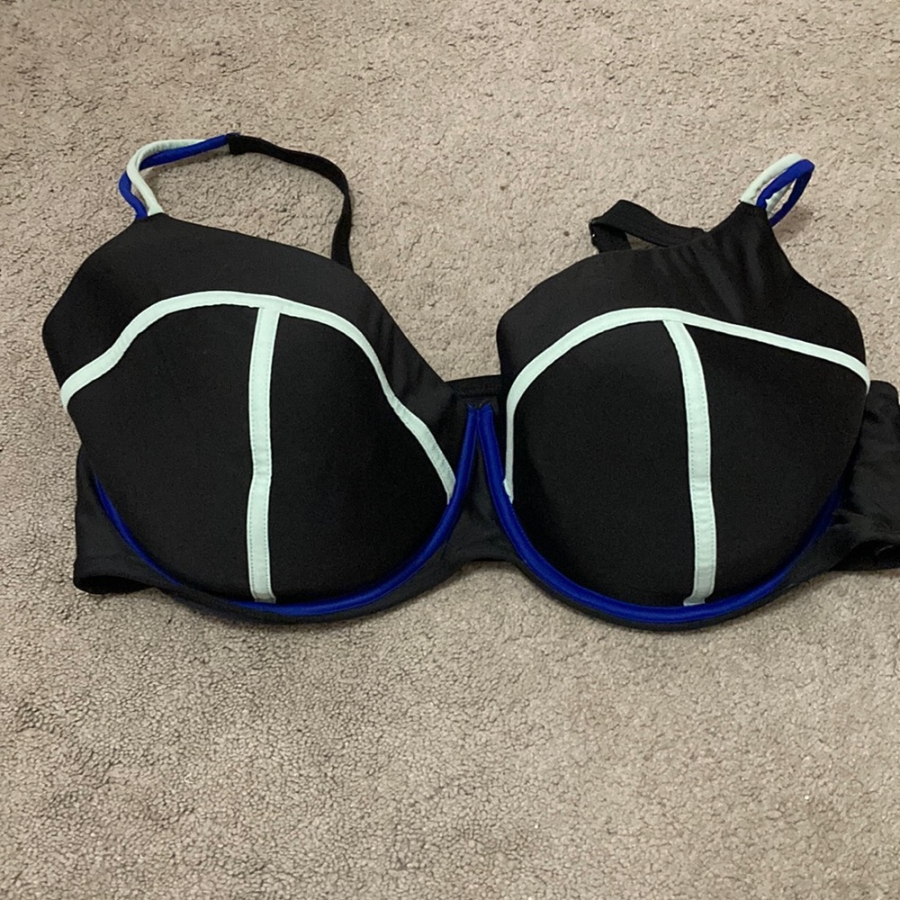 Cacique bikini top